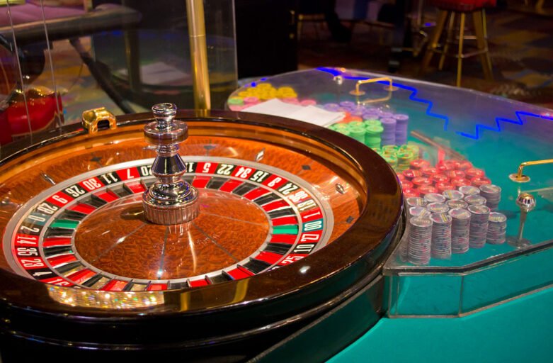 Exploring the World of Casinos: Entertainment, Economics, and Social Impact